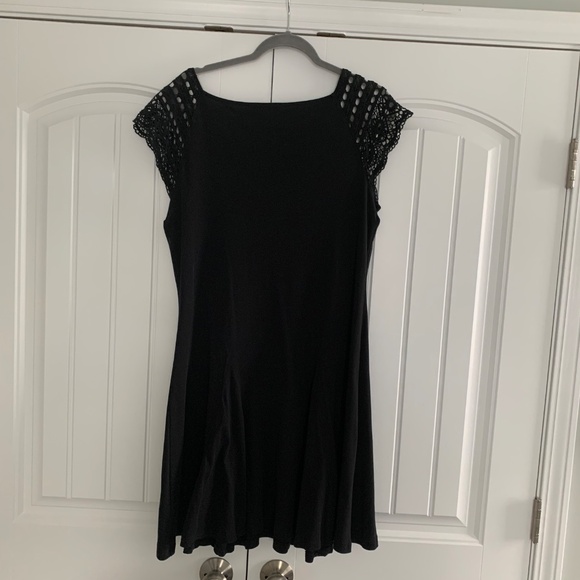 Lauren Ralph Lauren 100% Cotton XL Crochet Sleeve and Fit and Flare Black Dress - Picture 5 of 6